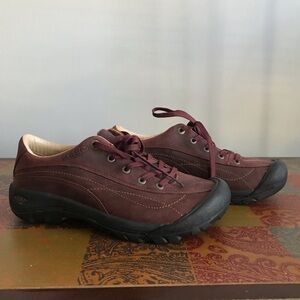 Keen toyah walking/hiking women’s shoes